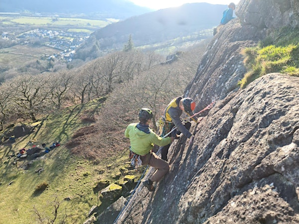 TOP NW TRAINEE SCHEME: (Induction- advanced Level) Rock Climbing | Arete Outdoor Education Centre Llanrug