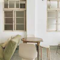 DELICATE COFFEE,MAKASSAR