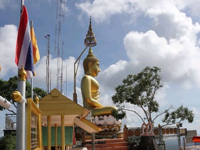 วัดถ้ำเสือ ชมวิวเมืองกระบี่ บันไดสูง 1,237 ขั้น