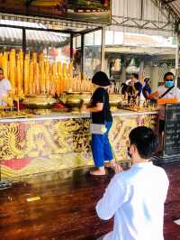 เที่ยวอยุธยา ไหว้ขอพร ถวายผ้าห่มหลวงพ่อโตองค์ใหญ่