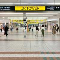 アートが沢山の札幌のJRタワー