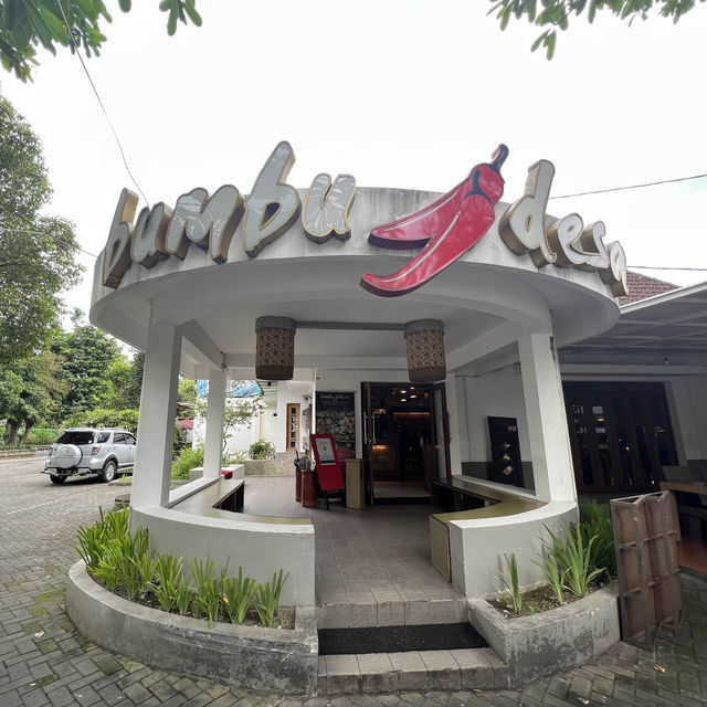 ร้านอาหารอร่อย Bumbu Desa ยอกยาการ์ตา 