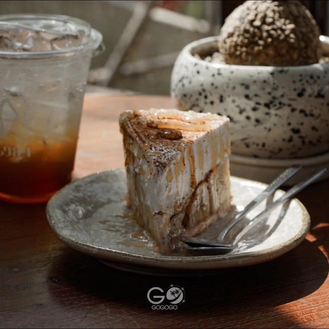 Vanvela Cafe’ & Space พัทยา