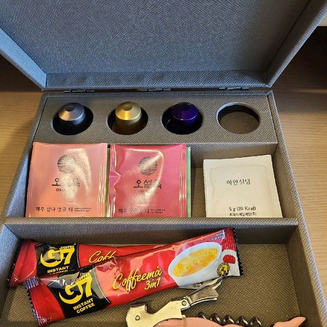 만화같은 풍경의 정동진 비치크루즈 .