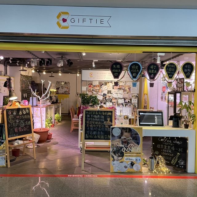 台北看展跟演唱會的超讚選擇 台北小巨蛋 超大建築很有特色