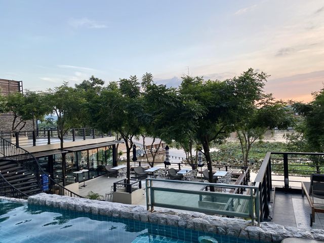 Natee The Riverfront Hotel Kanchanaburi