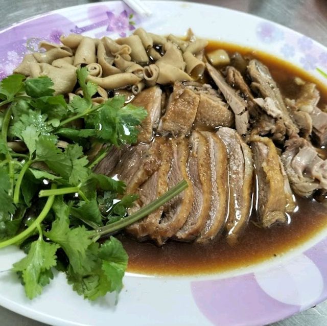 老陳著名鹵鵝 曼谷四十年古早味鹵鵝熱店 下午前已賣清光