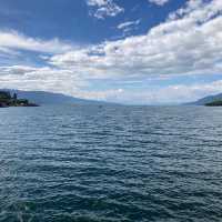 世界最大のカルデラ湖　トバ湖　