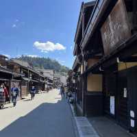高山の古い街並🍡