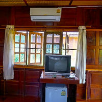 ภูเรือ เรือนไม้ รีสอร์ท ที่พักบรรยากาศดี วิวทุ่งนา
