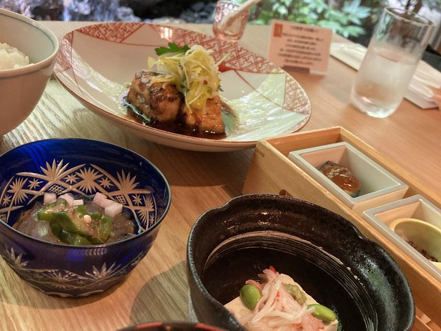 都内とは思えない水と緑に癒される隠れ家ホテル