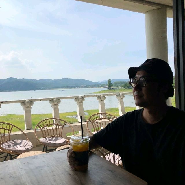 뷰좋은 카페 경주 아덴