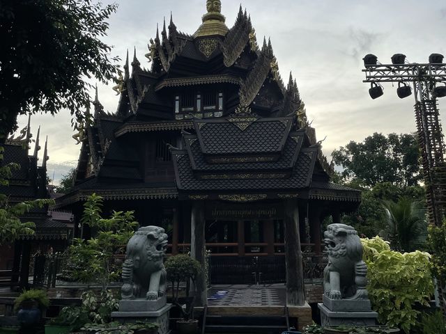 ฝึกจิตนั่งสมาธิที่วัดสังฆทานกันค่ะ