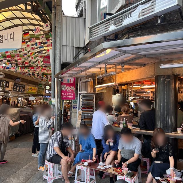 韓国/ソウル【広蔵市場】広蔵市場に有名なベーカリーカフェが！？