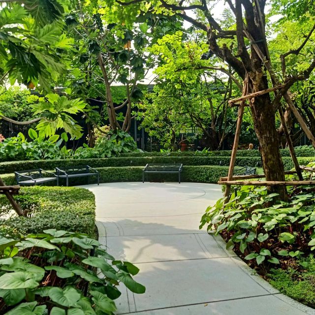 โรงแรมหรูแห่งใหม่ โรงแรมคิมป์ตัน มาลัย กรุงเทพฯ