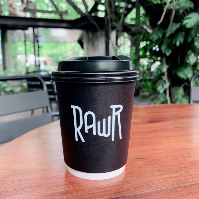 Cozy Nature Cafe near BTS Phrakanong in Bangkok 🌿
