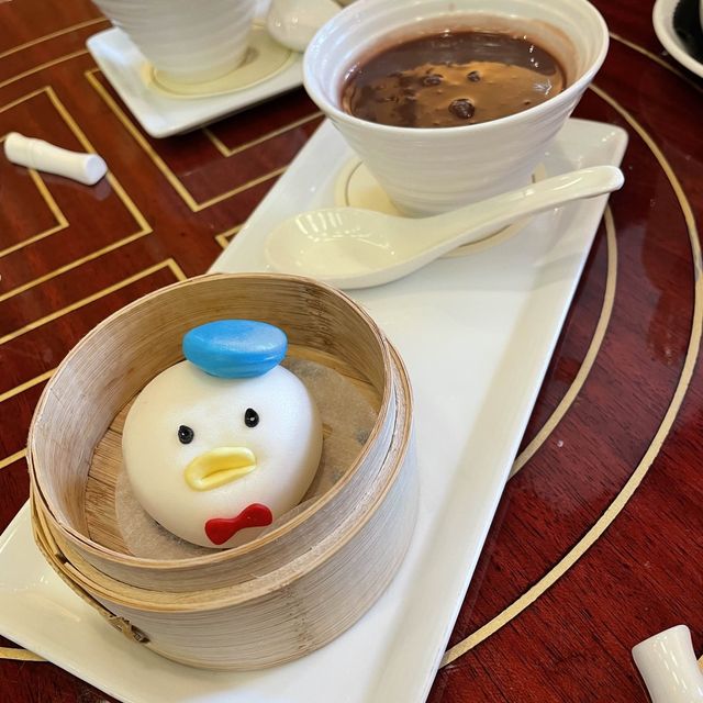 晶河軒，迪士尼特色點心午餐