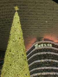 별마당에 찾아온 크리스마스🎄대형 트리가 시선강탈하는 코엑스로 가보아요