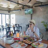 De' Anchor (เดอแองเคอร์)  ที่พักติดทะเลเกาะสีชัง