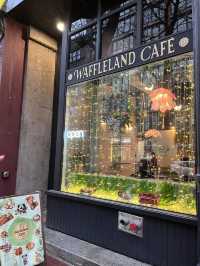밴쿠버 게스타운 늦게까지 하는 와플 맛집 예쁜 카페 Waffleland Cafe 와플랜드 카페 ☕️🥞