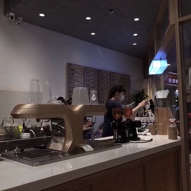 內湖科技園區｜手搖飲扛霸｜現磨現萃台灣茶