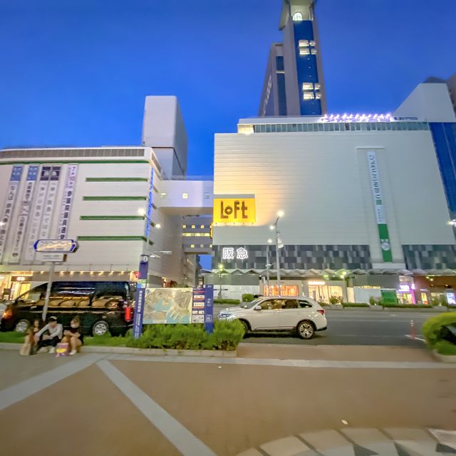 夜の三宮センター街周辺