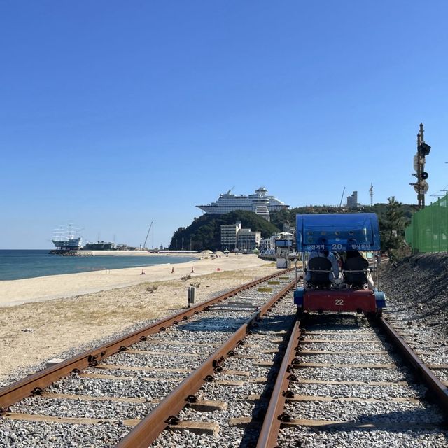 정동진 바라보며 레일바이크 데이트