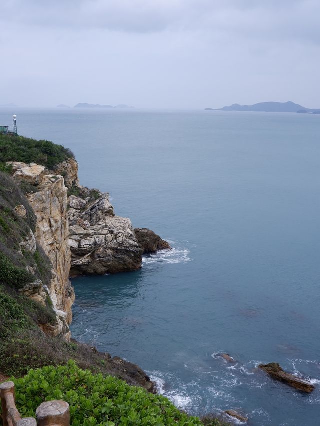 懸崖步道之巨型海蝕洞
