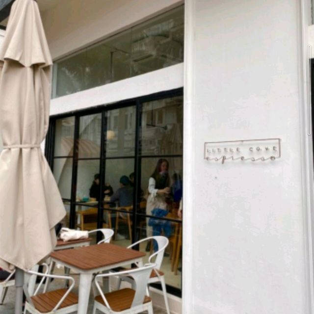 西貢人氣簡約風cafe