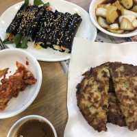 추운 날씨에 더 맛있는 음식이 가득한, 광장시장