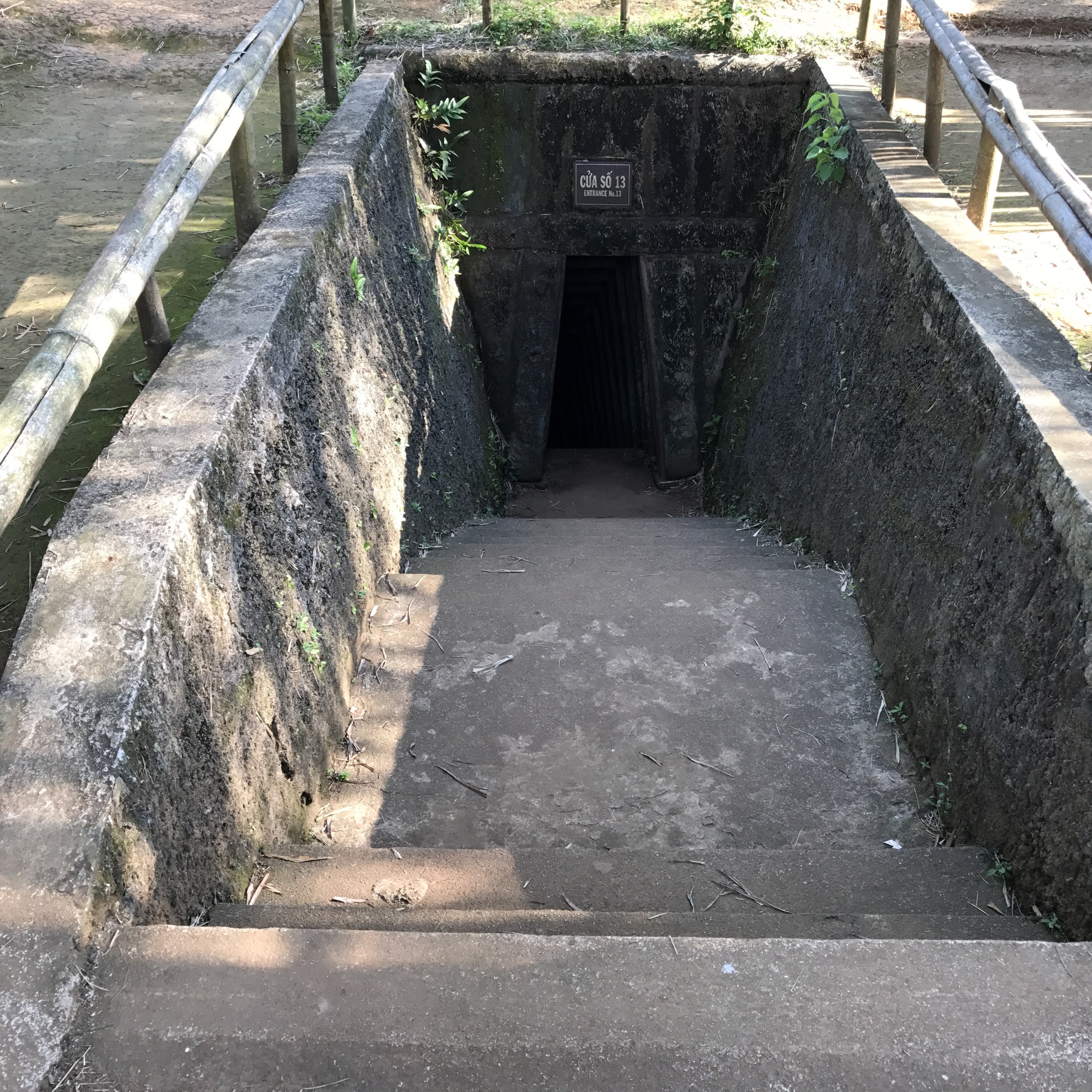 อุโมงค์หวิงห์ม็อก Vinh Moc Tunnels 🇻🇳