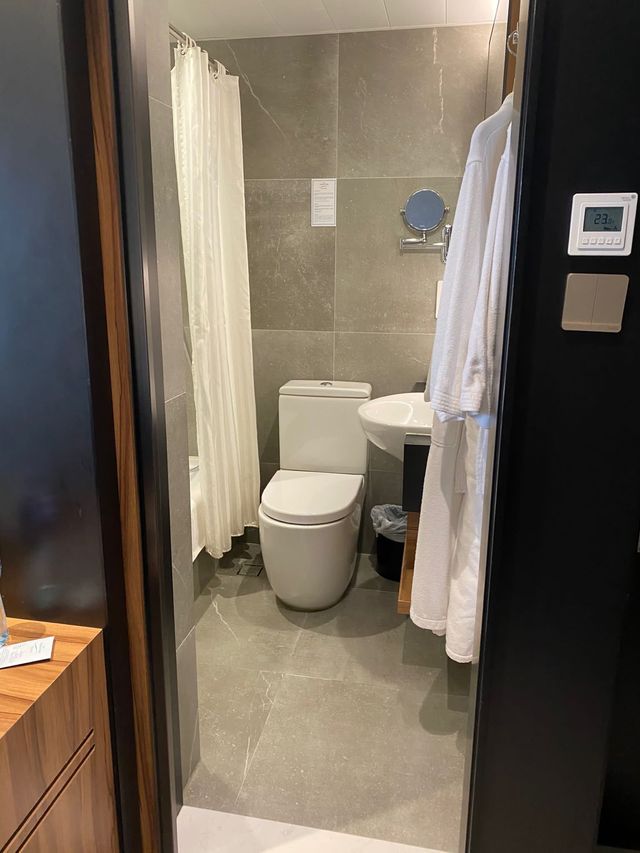 灣仔飽覽維港景色酒店🏨 時尚海景房