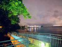 夜遊黃金海濱長廊