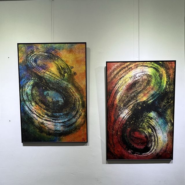 結合東方與西方的畫展！