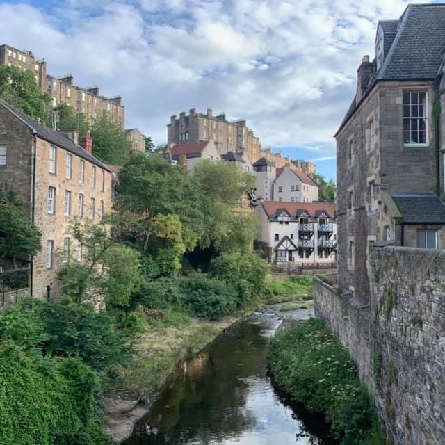 A picturesque village in Edinburgh 