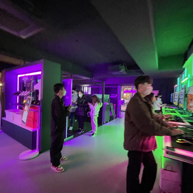 강남역 금성오락실 팝업스토어