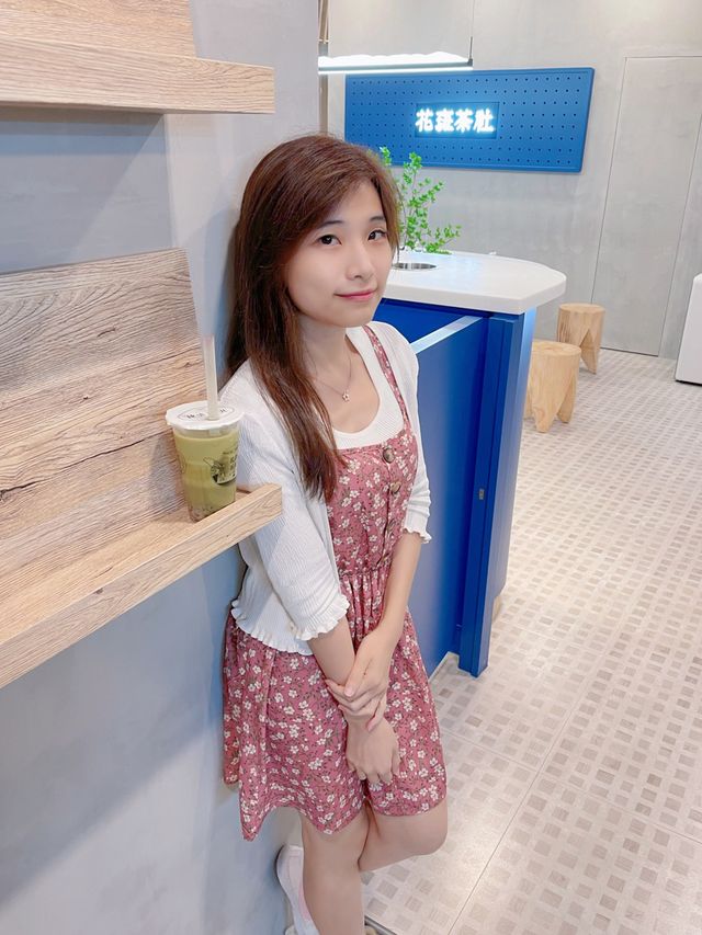 將軍澳密花園-台式茶飲店 花斑茶社
