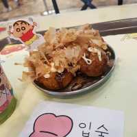 용산 아이파크몰 애니메이션 컨셉 카페