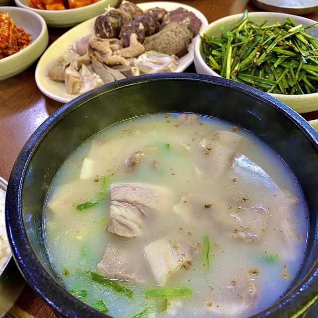 하동시장 맛집, 무조건 성공이라는 시장앞 국밥집