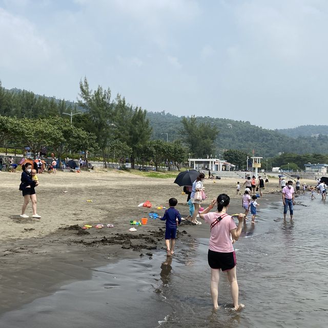 黑沙海灘