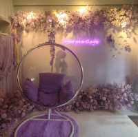 purple cafe