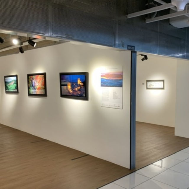 Hidden Art Gallery In Orchard 