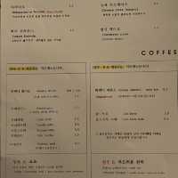 동성로 골목 속 작은 카페, 플로리안