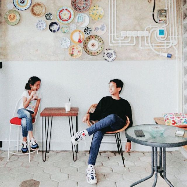 Sek Sen, Shanghai