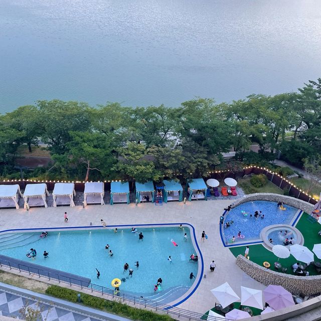 여름엔 호캉스지 🏖