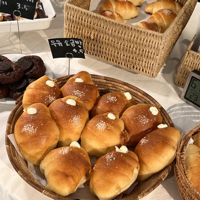 韓国/ソウル【聖水洞】パンの種類豊富🥐オシャレカフェ