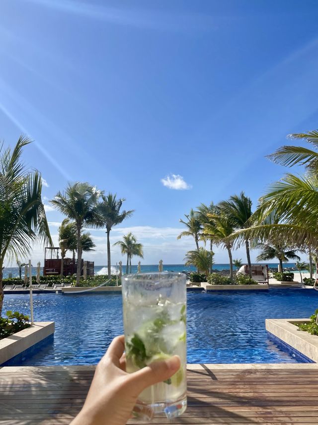 하얏트 지바 칸쿤, 수영하면서 모히또 한 잔 어때요🍹