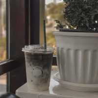 Flourist Bakehouse คาเฟ่มินิมอล สามโคก ปทุมธานี