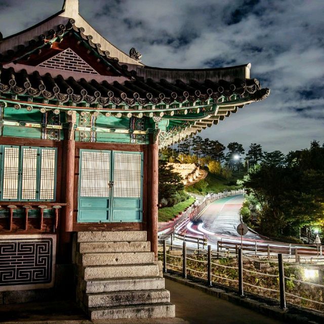 낮과 밤, 다른 매력을 가진 수원화성