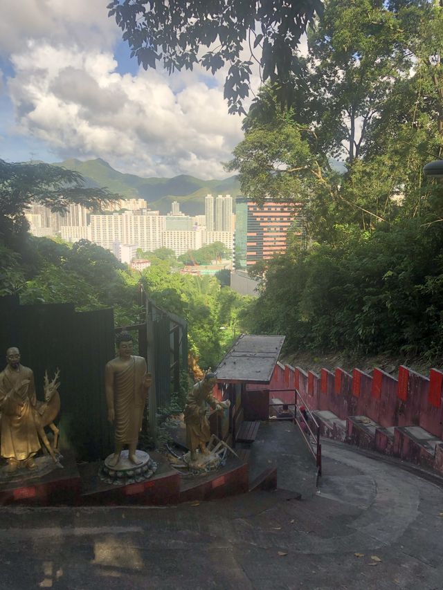 Ten Thousand Buddhas Monastery